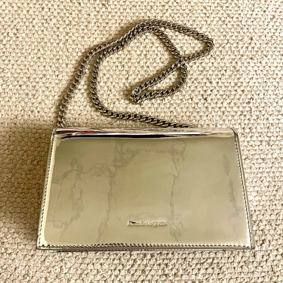 Metallic Silver Skull Shoulder Bag - Picture 8 of 16